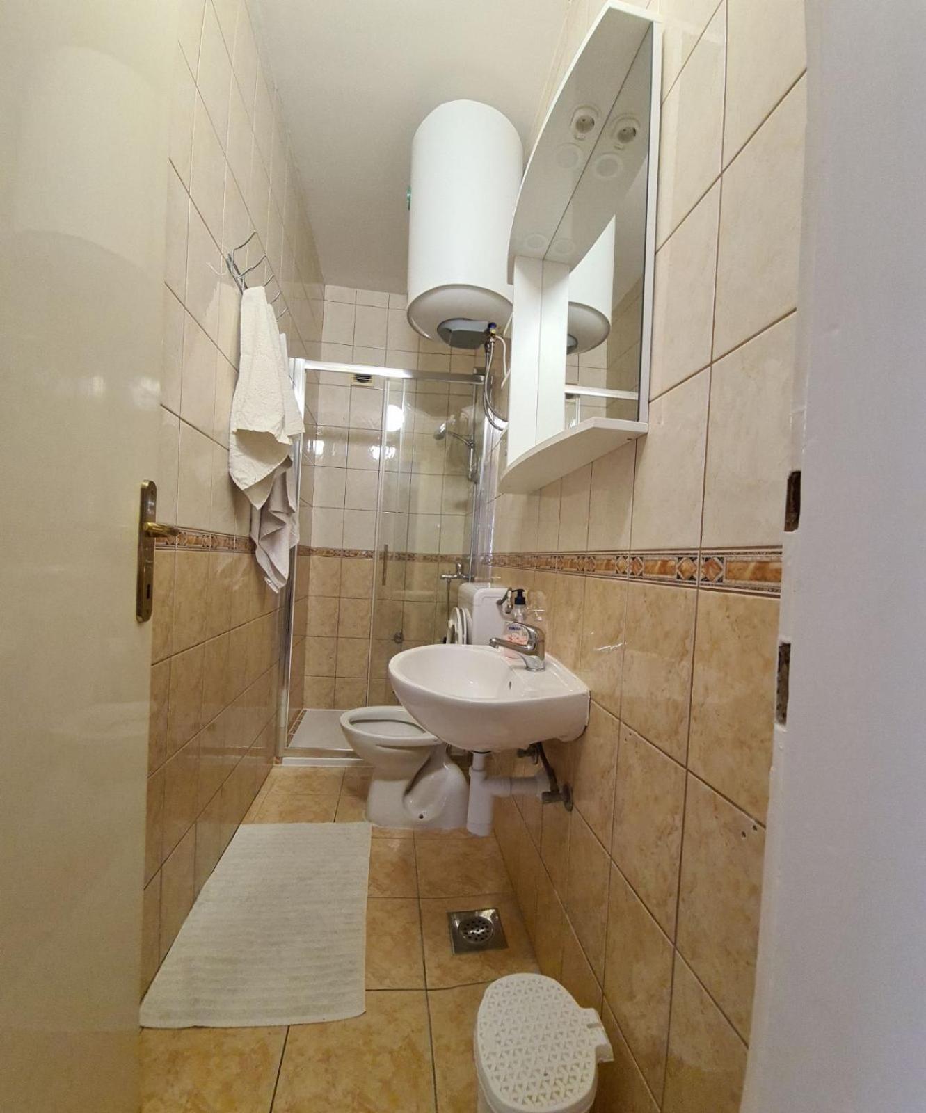 Apartment B&s *